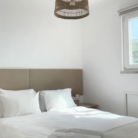 Azenhas Do Mar House