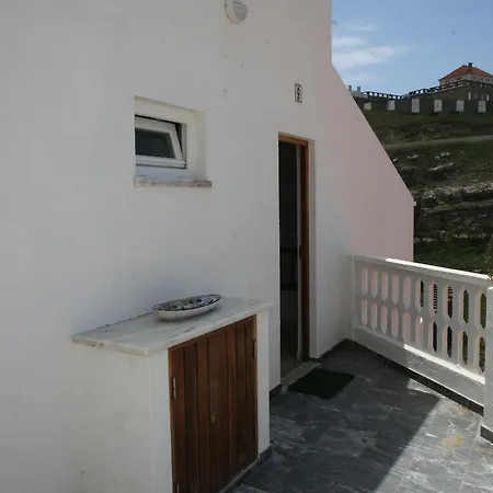 Nyaraló Azenhas Do Mar House *