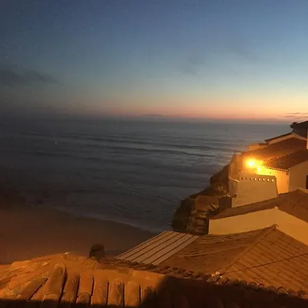 Azenhas Do Mar House