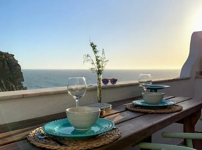 Azenhas Do Mar House *